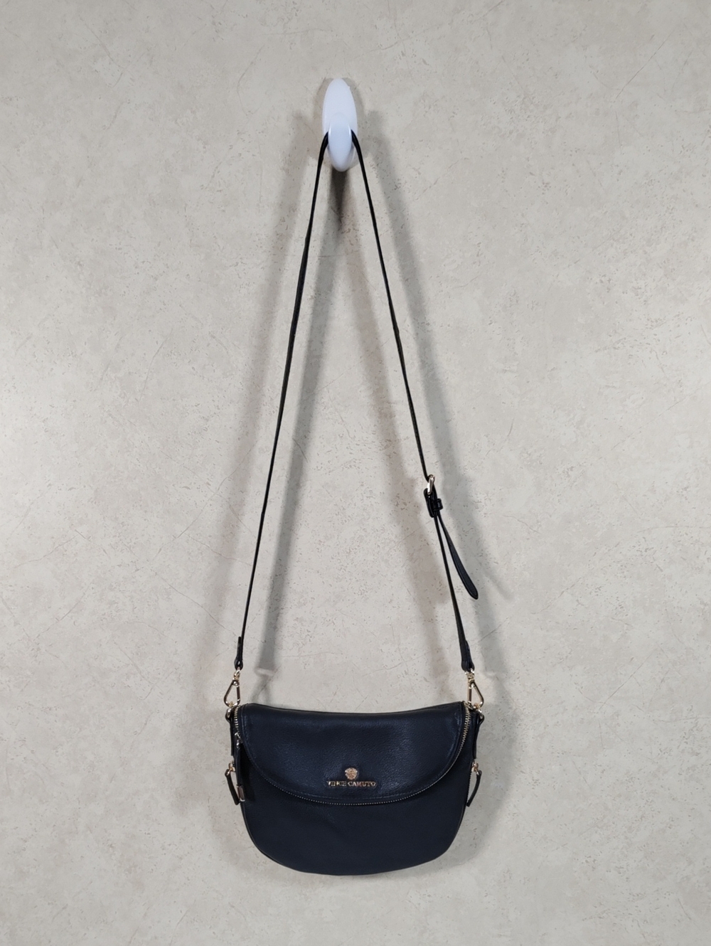 H400 Vince Camuto black leather Rizo crossbody bag